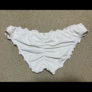 2 pairs of VS bikini bottoms